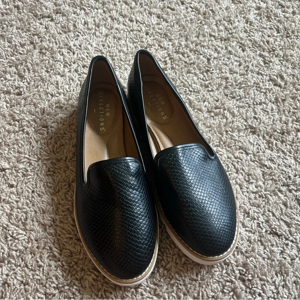 New Directions black slip on flats shoes